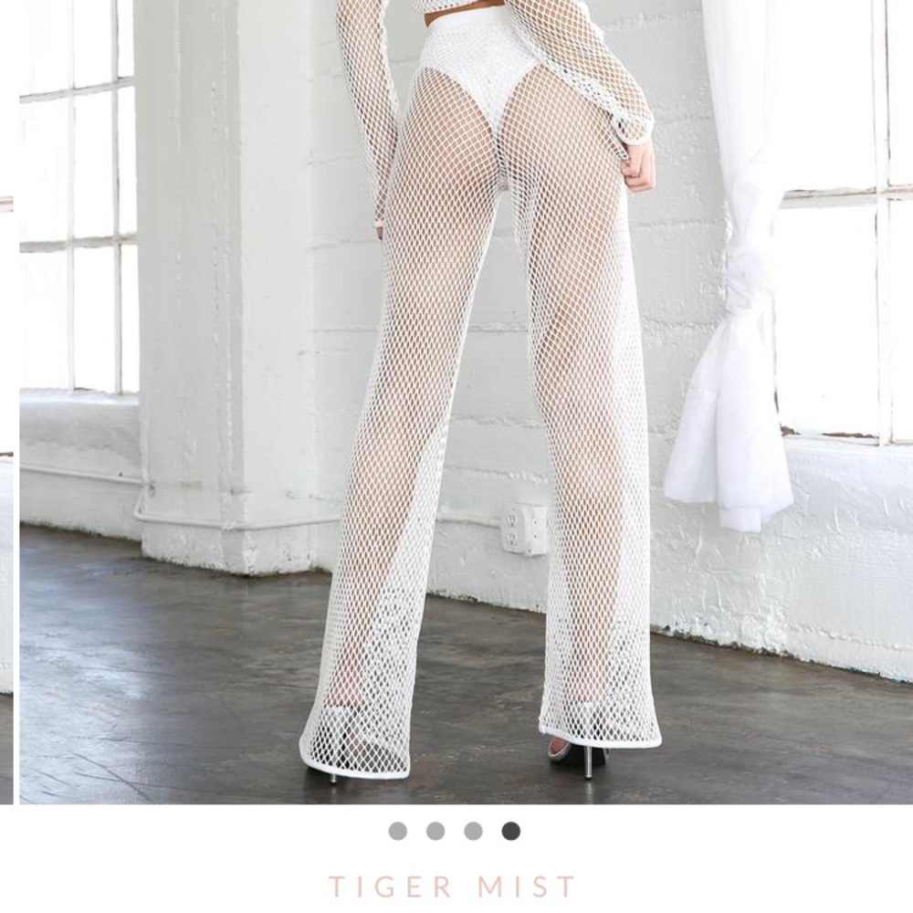 Tiger Mist Rumi Crochet Pant Size S. New with tags
